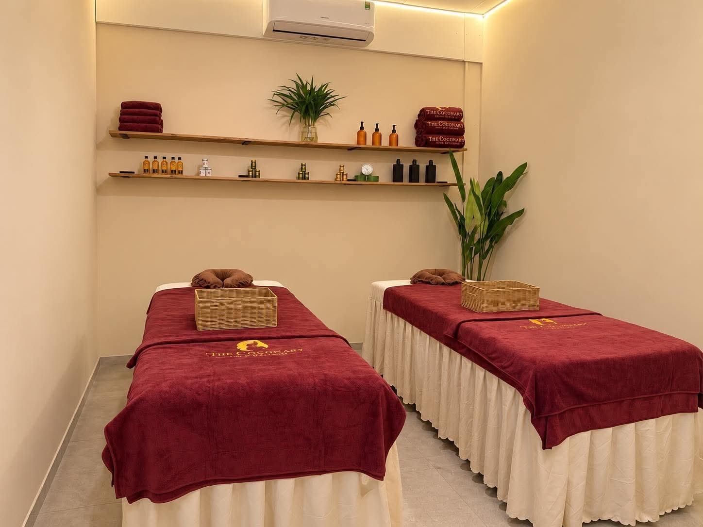 Massage & spa